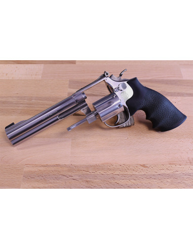 REVOLVER S&W 617-1 6" Cal.22 LR 6cps