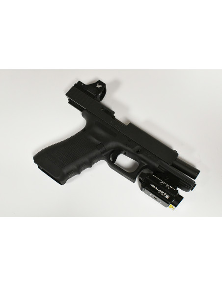 PISTOLET GLOCK 17 GEN 4 + DEFENDER + LAMPE ( occasion )